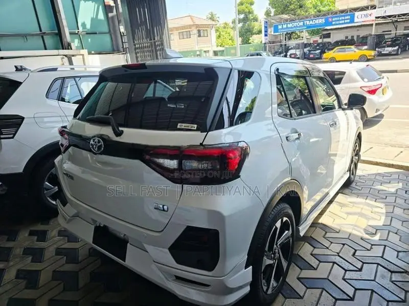 Toyota Raize Hybrid BSM 4Way 2026