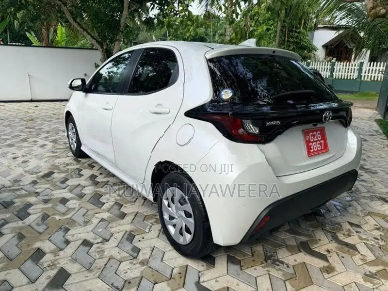 Toyota Yaris X 2023