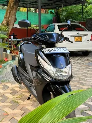 Yamaha Ray 2015