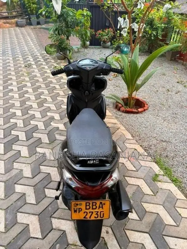Yamaha Ray 2015
