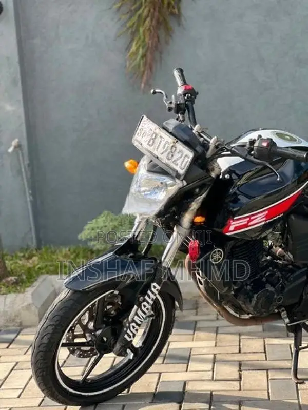 Yamaha FZ 2014
