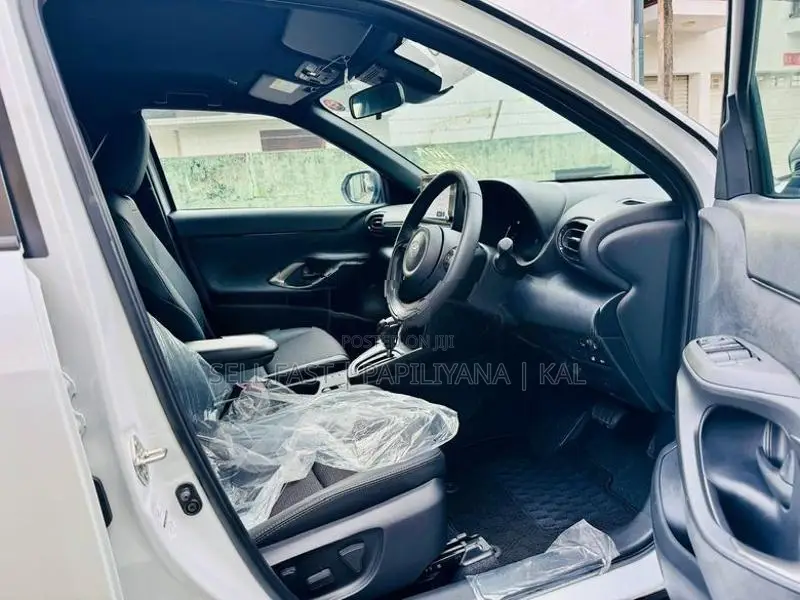 Toyota Yaris Cross Z Premium 4WAY B/New 2025