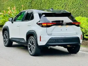 Toyota Yaris Cross Z Premium 4WAY B/New 2025