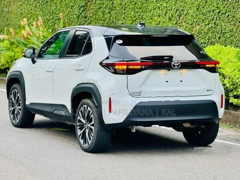 Toyota Yaris Cross Z Premium 4WAY B/New 2025