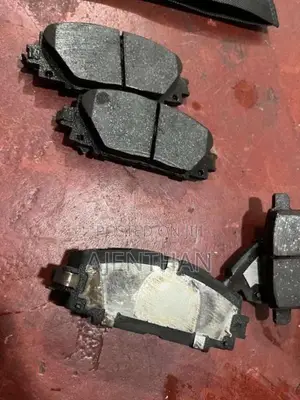 Prius front break pad for Car