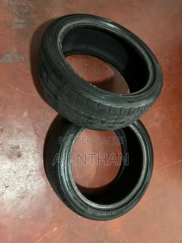 Prius 215/45/17 Tires for Car