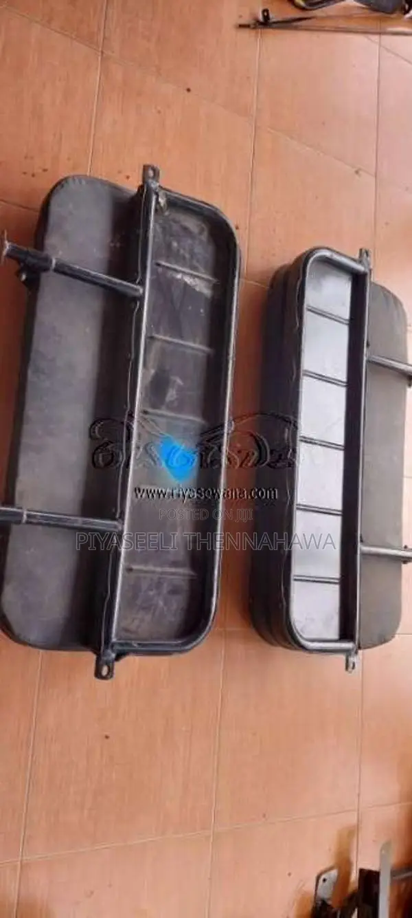 Mitsubishi 4dr5 j24 jeep recondition rear seat set for Other