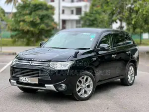 Mitsubishi Outlander 2014 SUV (Used)