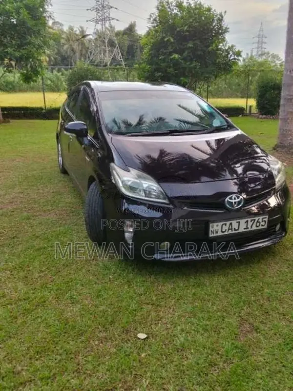 Toyota Prius 2014 Car (Used)