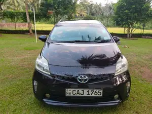 Toyota Prius 2014 Car (Used)
