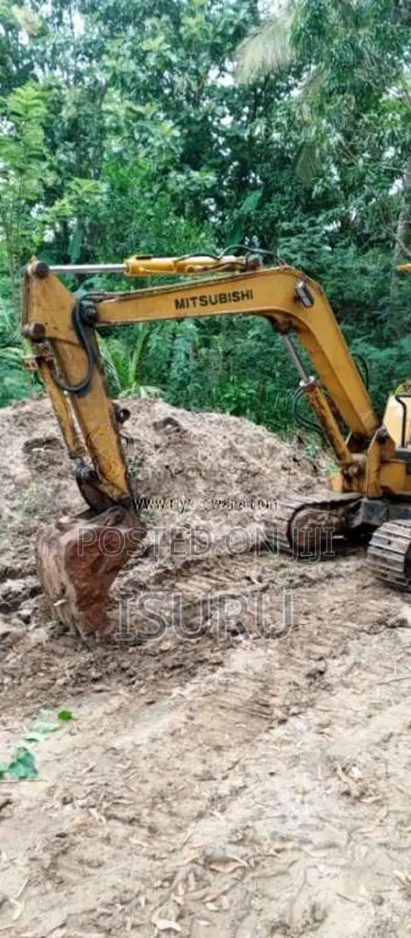 Mitsubishi M 35 2018 Heavy-Duty (Used)
