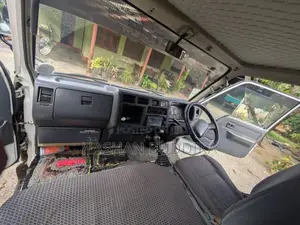 Toyota Dyna 1996 Crew Cab (Used)