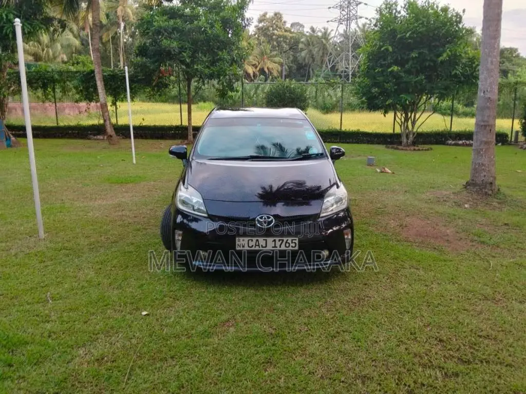 Toyota Prius 2014 Car (Used)