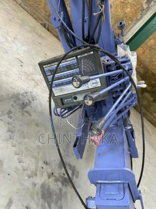 Isuzu Boom 2010 Heavy-Duty (Used)