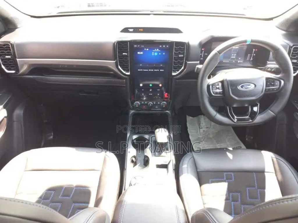 Ford MS TR 2025 Crew Cab (Used)