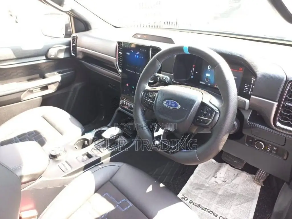 Ford MS TR 2025 Crew Cab (Used)