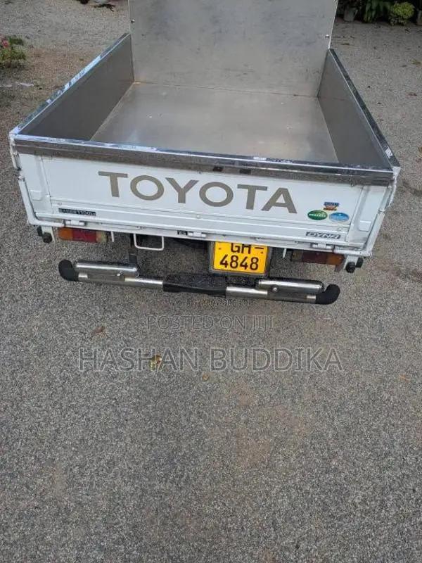 Toyota Dyna 1996 Crew Cab (Used)
