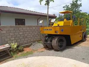 Sakai Sakai 1985 Heavy-Duty (Used)