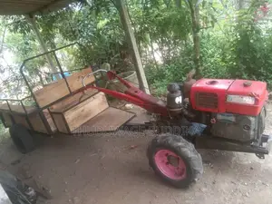 Other Gn12 2005 Tractor (Used)
