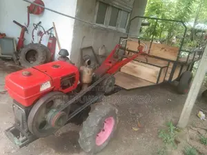 Other Gn12 2005 Tractor (Used)