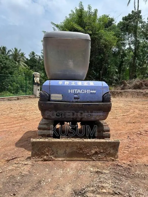 Hitachi EX 30 Landy Kid 2018 Heavy-Duty (Used)