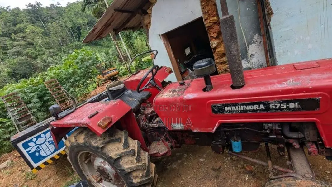 Kubota Kubota 2010 Tractor (Used)