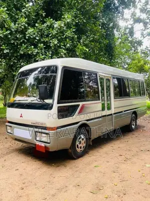 Mitsubishi Baby Rosa 1990 Bus (Used)