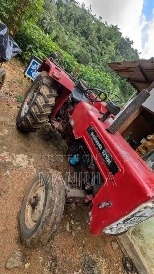 Kubota Kubota 2010 Tractor (Used)