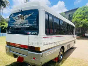 Mitsubishi Baby Rosa 1990 Bus (Used)