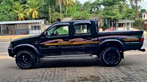 Isuzu KB 2000 Pickup (Used)