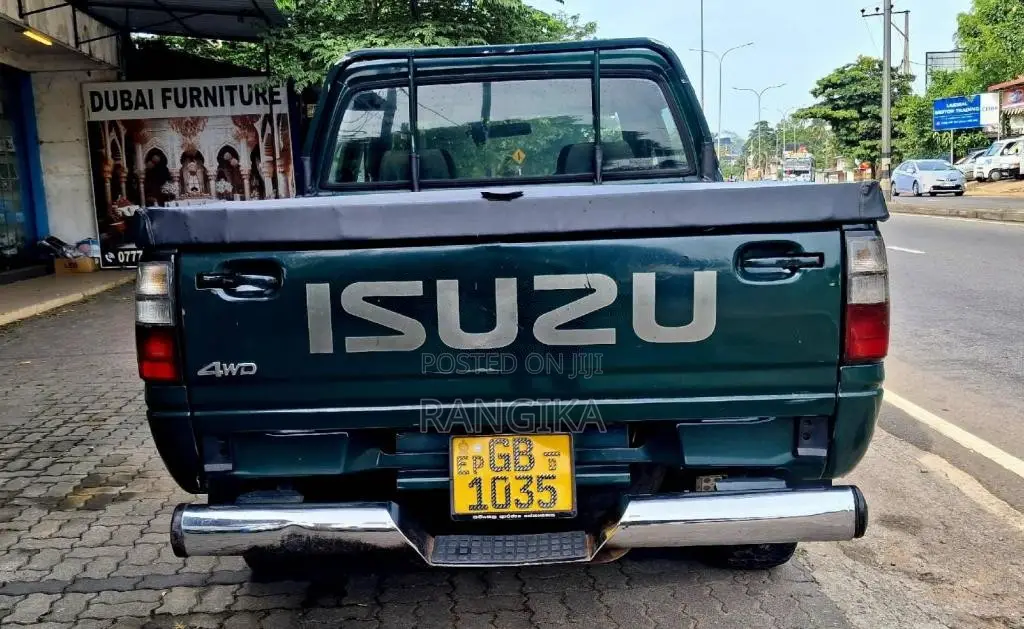 Isuzu KB 2000 Pickup (Used)