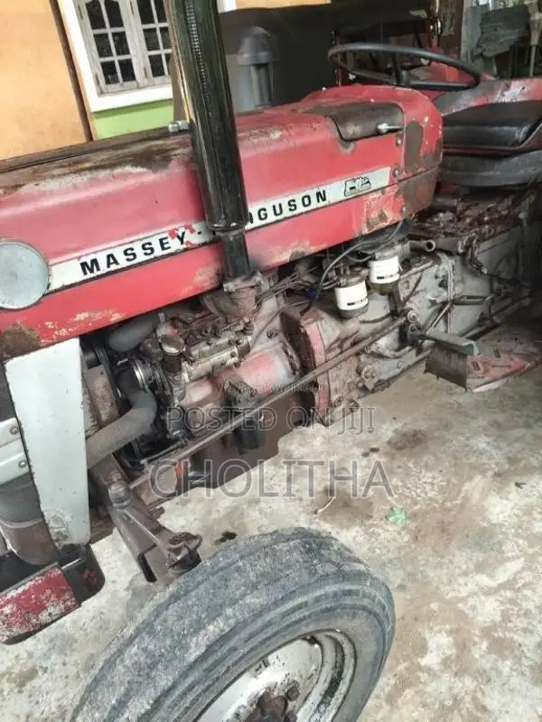 Massey-Ferguson 135 DL 1980 Tractor (Used)