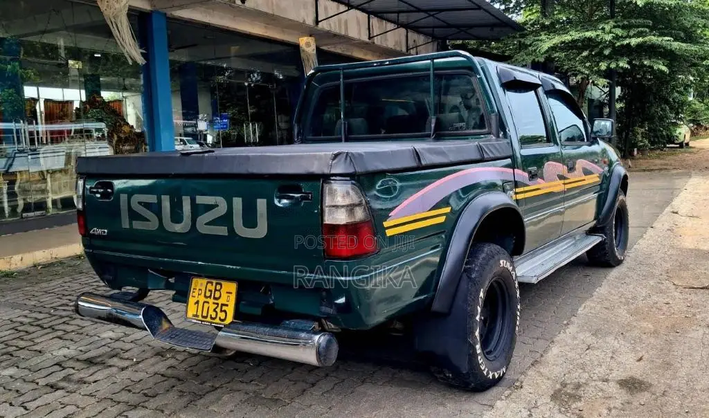 Isuzu KB 2000 Pickup (Used)