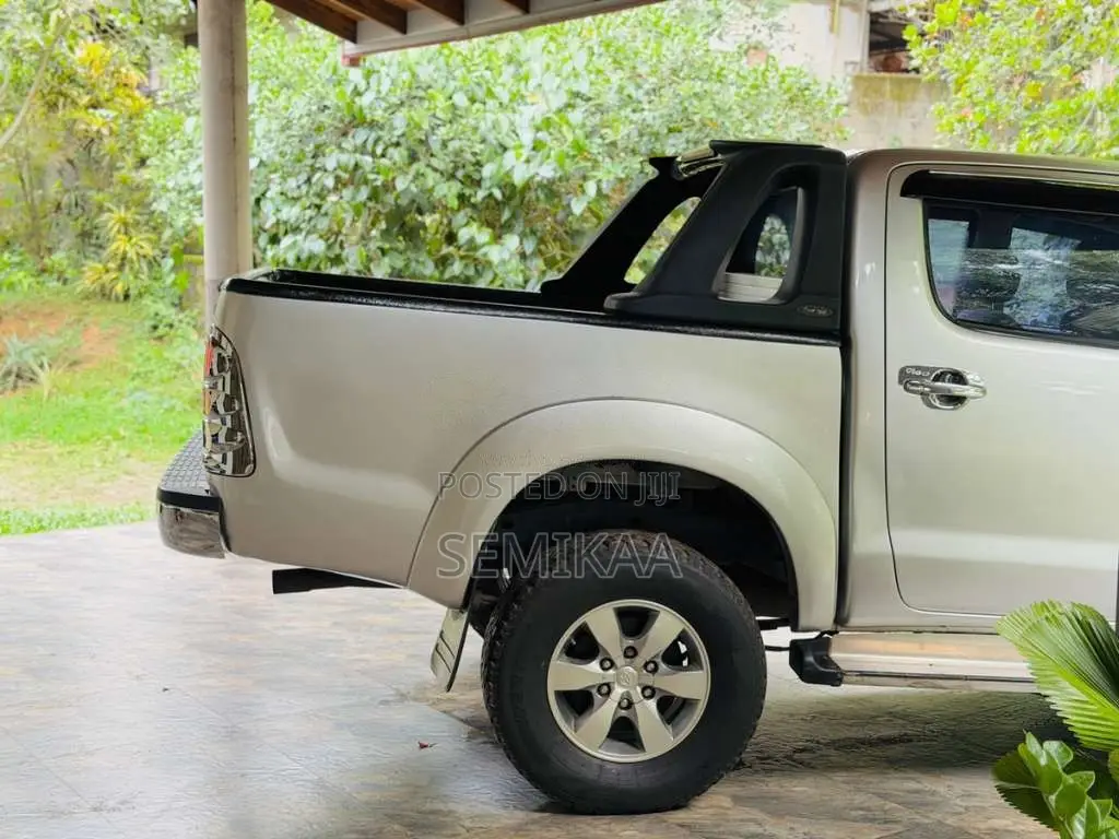 Toyota Hilux 2008 Pickup (Used)