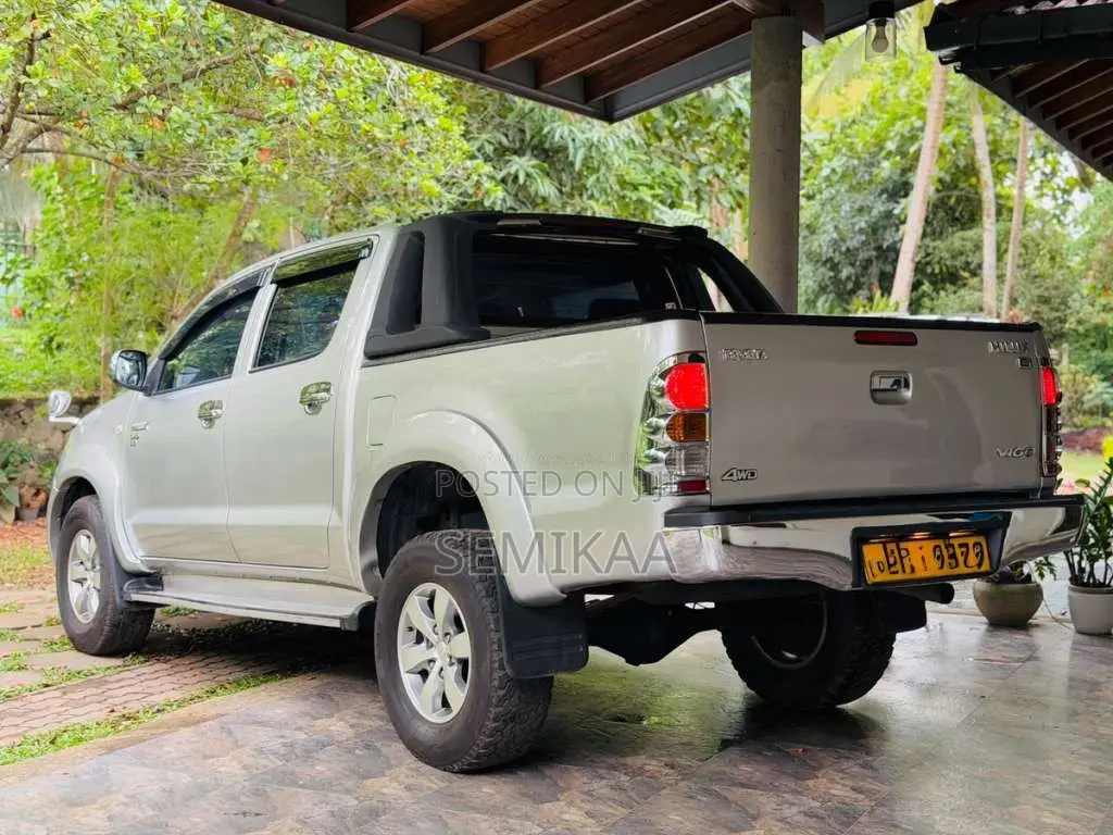 Toyota Hilux 2008 Pickup (Used)