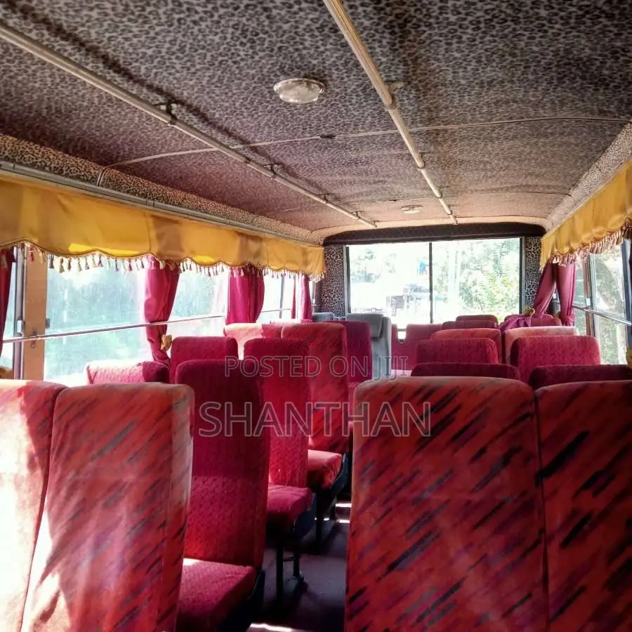 Isuzu Journey 1988 Bus (Used)