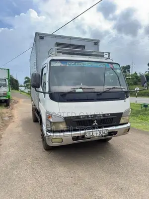 Mitsubishi Fuso 2015 Lorry (Used)