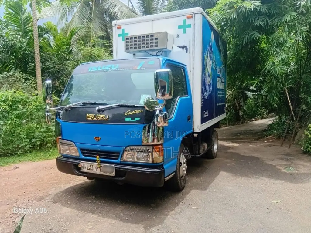 Isuzu ELF 150 2011 Lorry (Used)