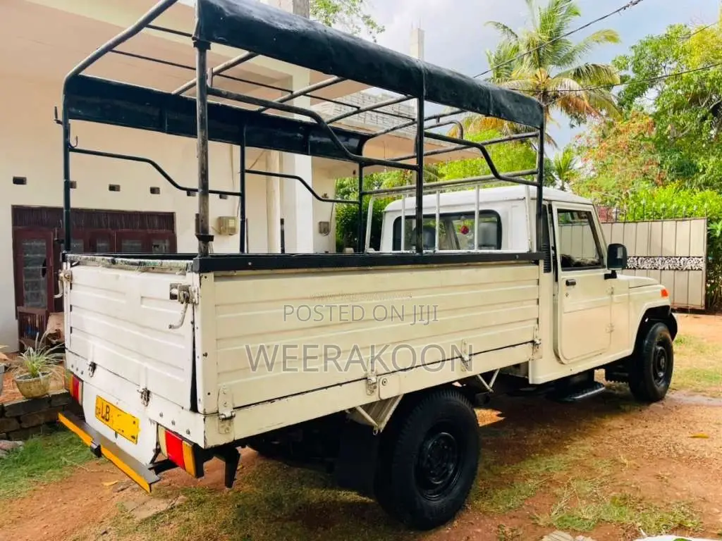 Mahindra Bolero Load Carrier 2006 Pickup (Used)