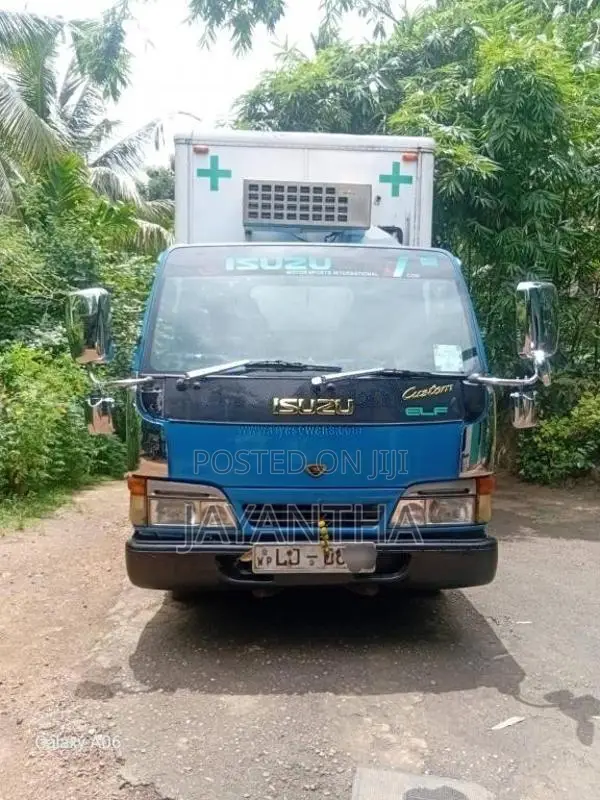 Isuzu ELF 150 2011 Lorry (Used)