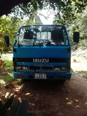 Isuzu NKR 1985 Lorry (Used)