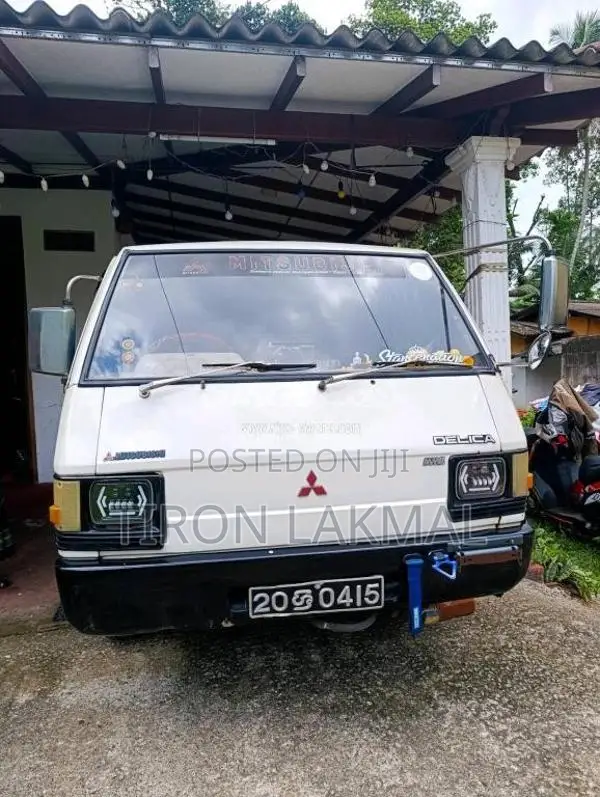 Mitsubishi Delica L300 1985 Van (Used)