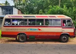 Isuzu Journey L 1989 Bus (Used)
