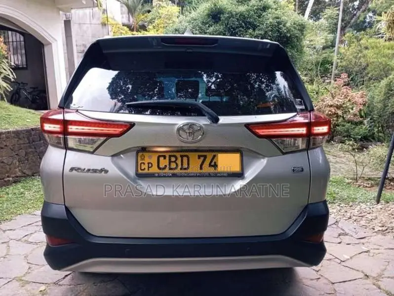 Toyota Rush 2018 SUV (Used)