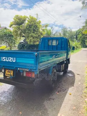 Isuzu ELF 1979 Lorry (Used)