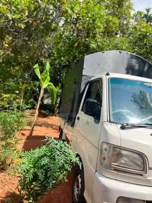 Daihatsu Hijet 2004 Lorry (Used)