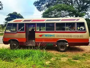 Isuzu Journey L 1989 Bus (Used)