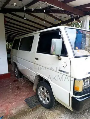 Mitsubishi Delica L300 1985 Van (Used)