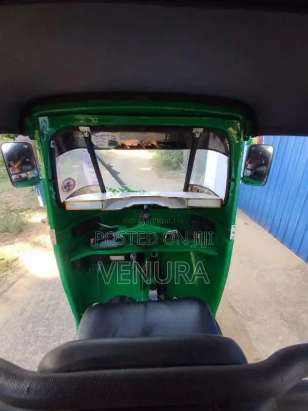 Bajaj 2 Stroke 2006 Three Wheel (Used)