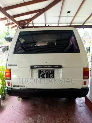 Mitsubishi Delica L300 1985 Van (Used)
